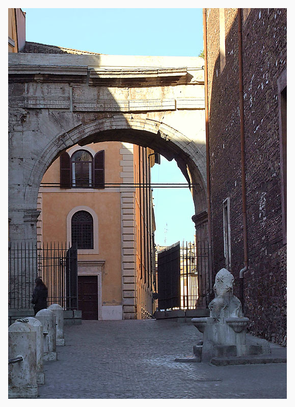 Arco-di-Gallieno.jpg