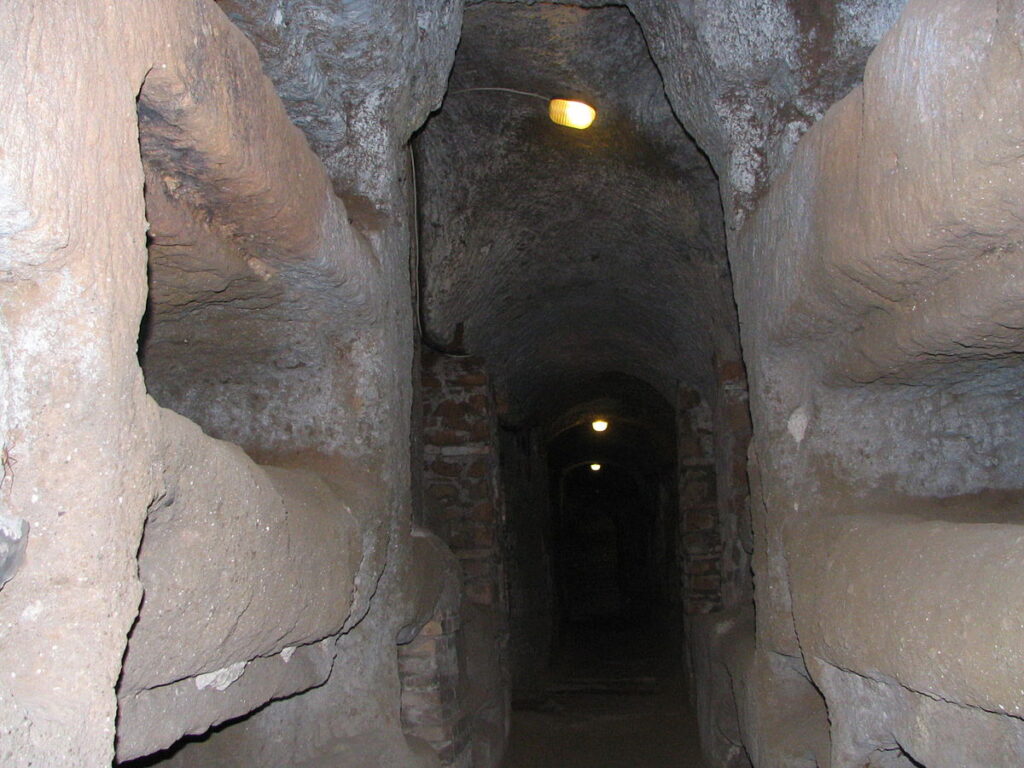 Catacombe-di-San-Callisto.jpg