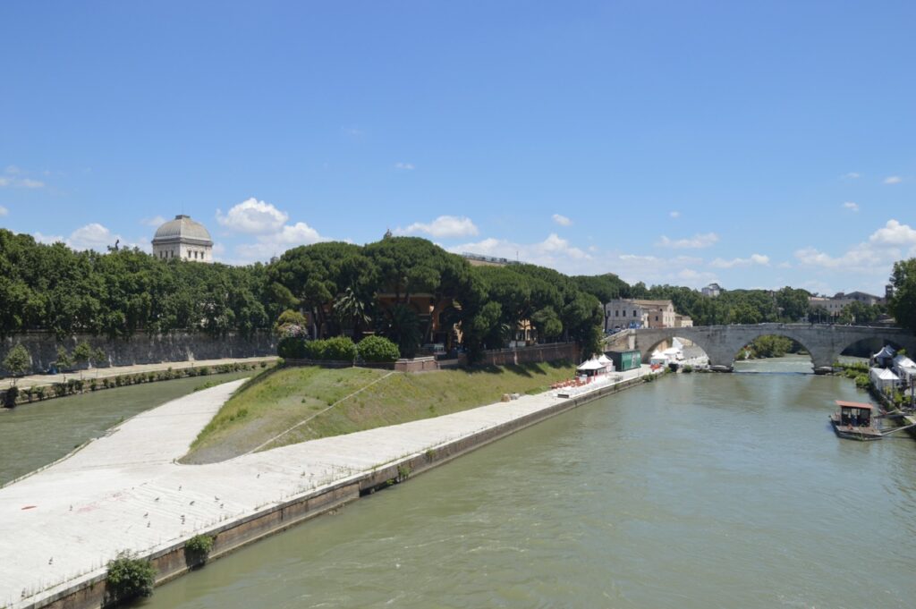 Isola-Tiberina.jpg