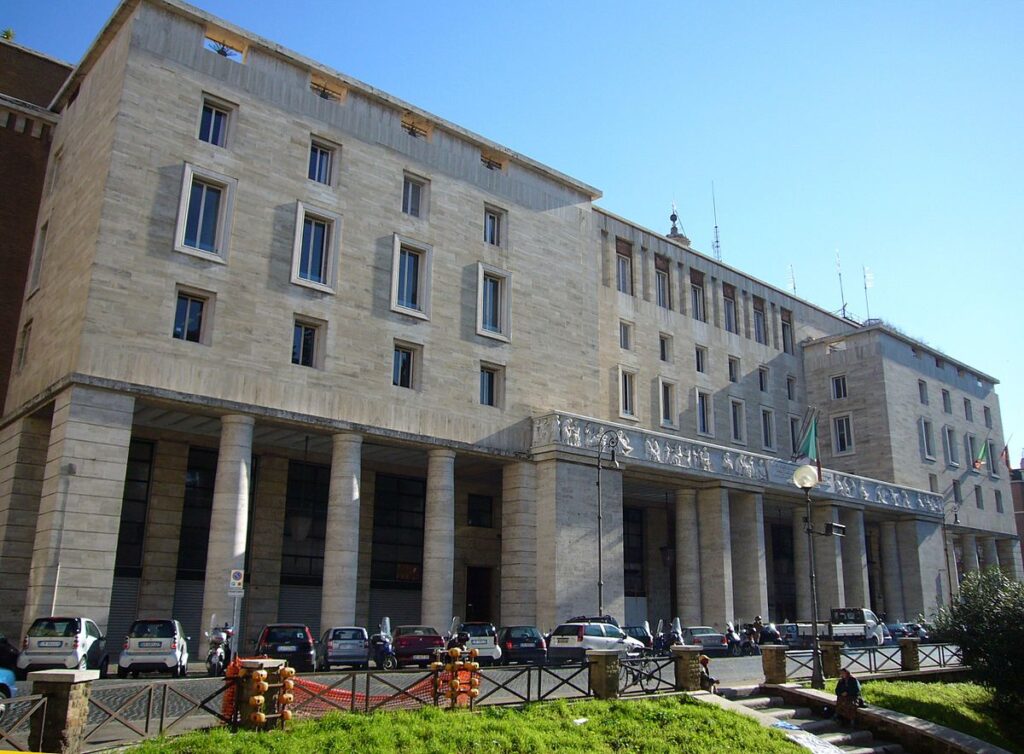 Piazza-Augusto-Imperatore.jpg