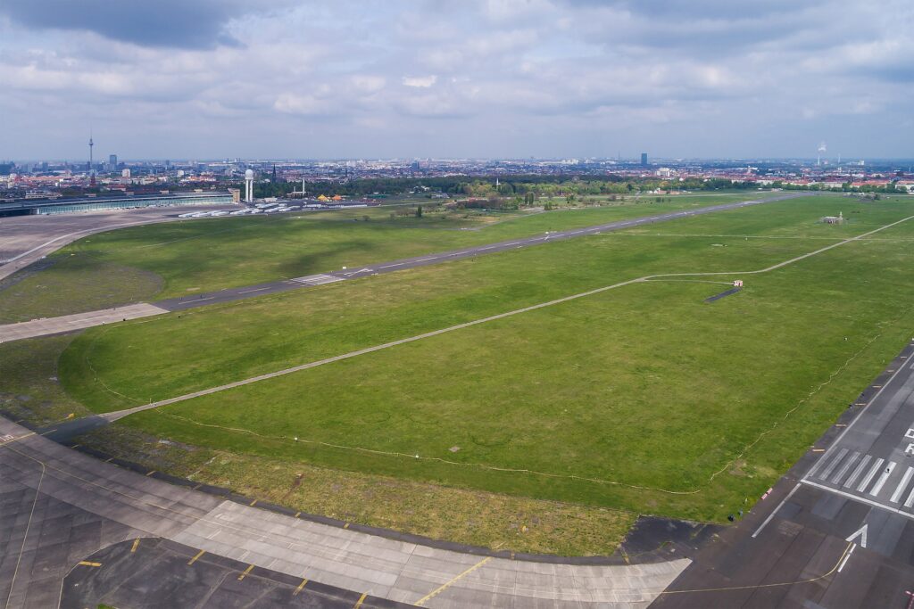Acampamento Tempelhof (Tempelhofer Feld)