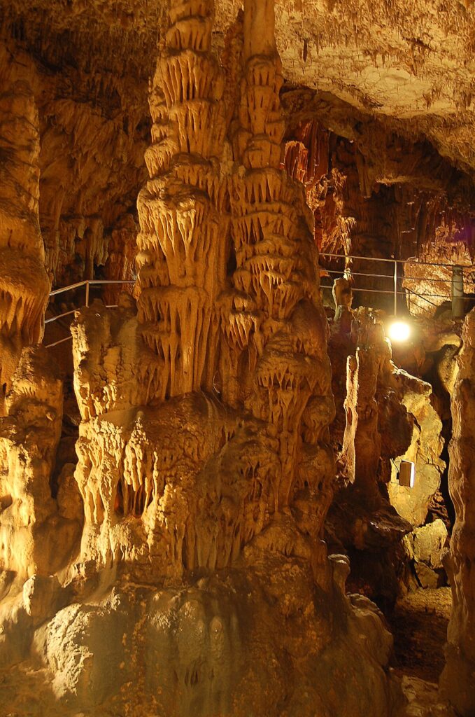 Gruta de Pálvölgyi