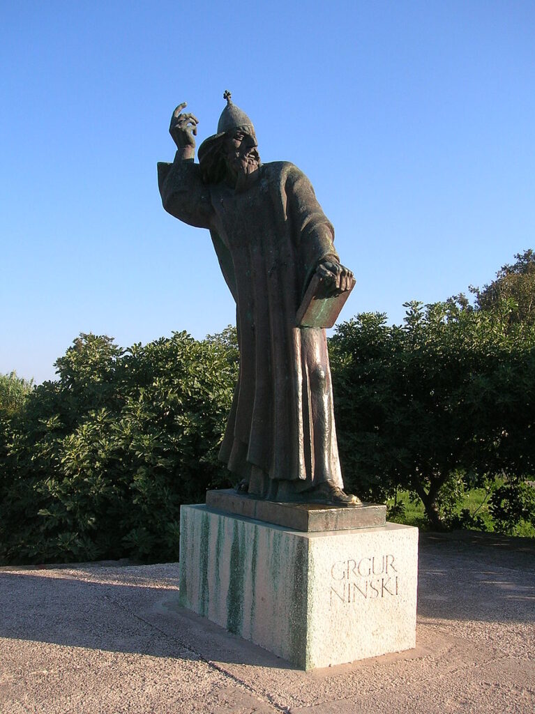 Monumento a Gregório de Nín.
