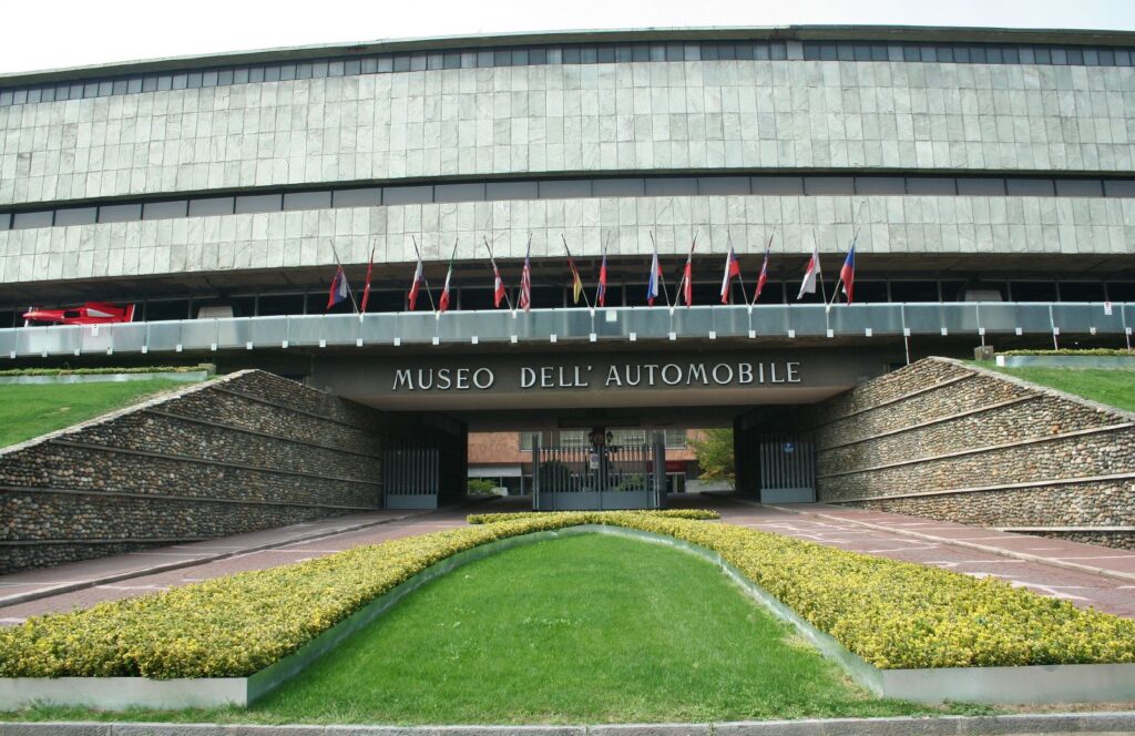 Museu Nacional do Automóvel