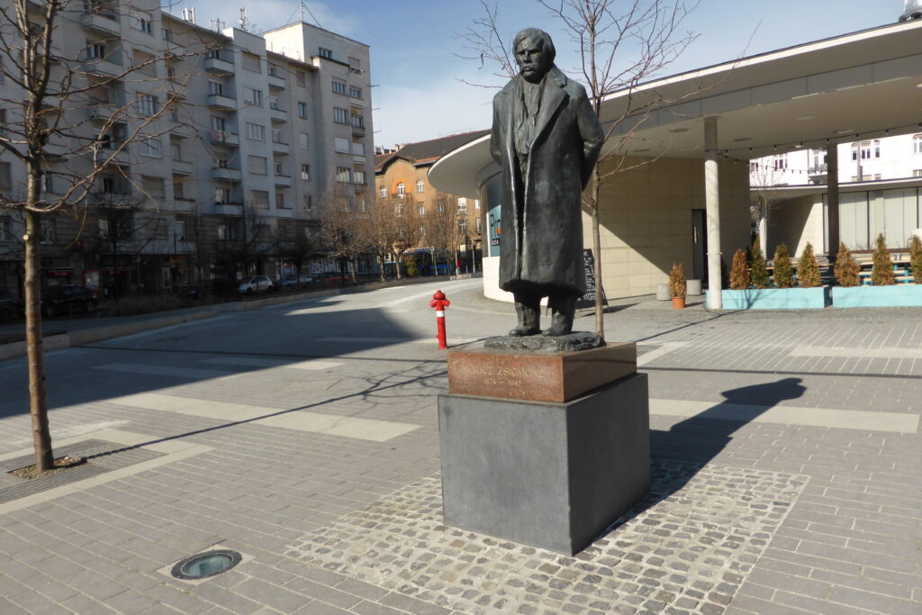 Praça Móricz Zsigmond