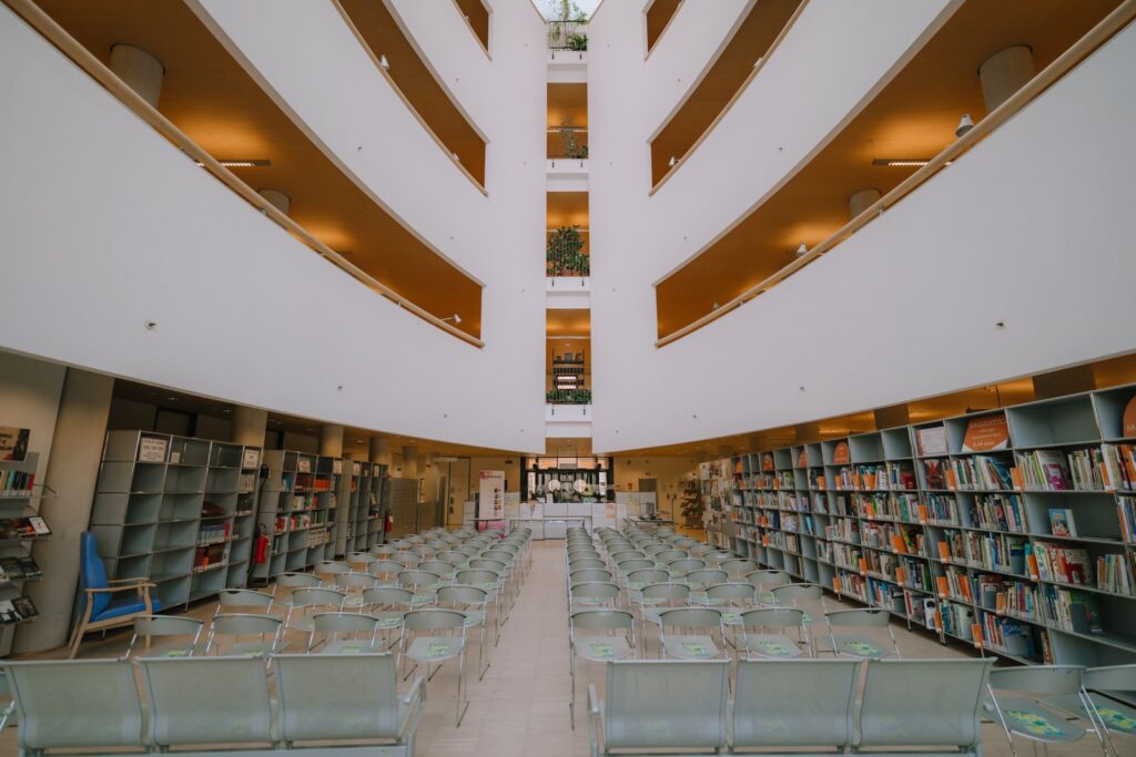 Bibliothèque civique Antonio Tiraboschi - Atrium - Bergame